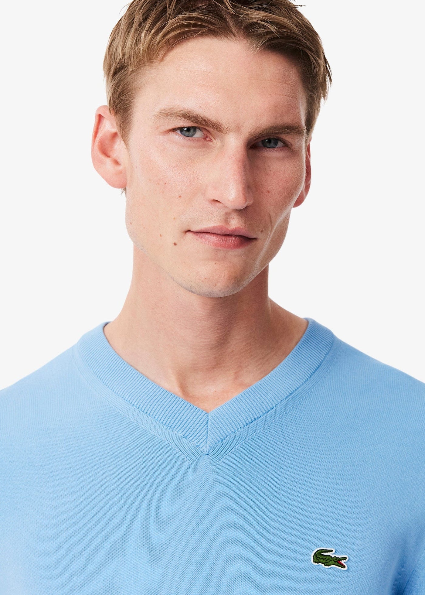Pull col V Lacoste bleu