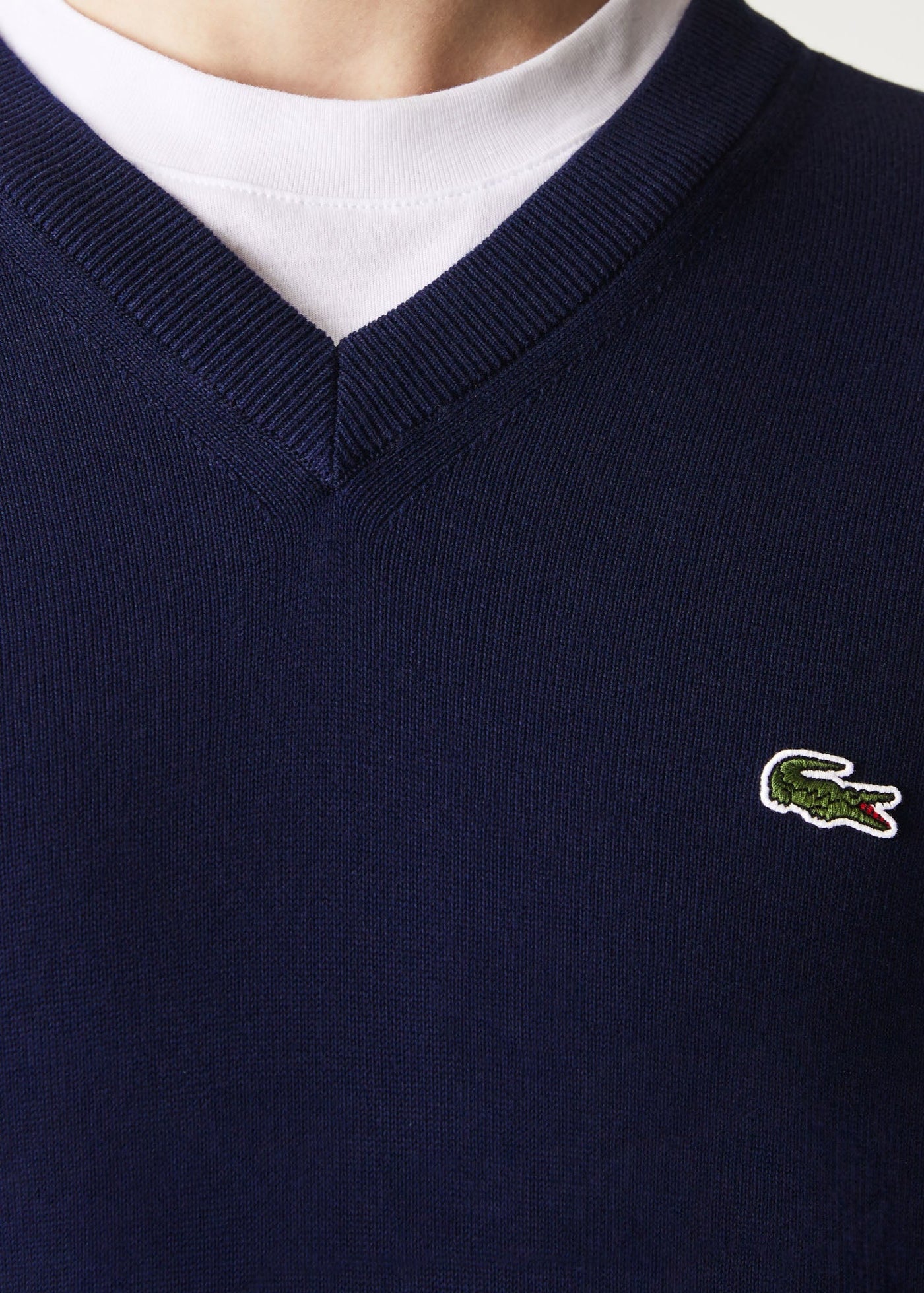 Pull col V Lacoste marine